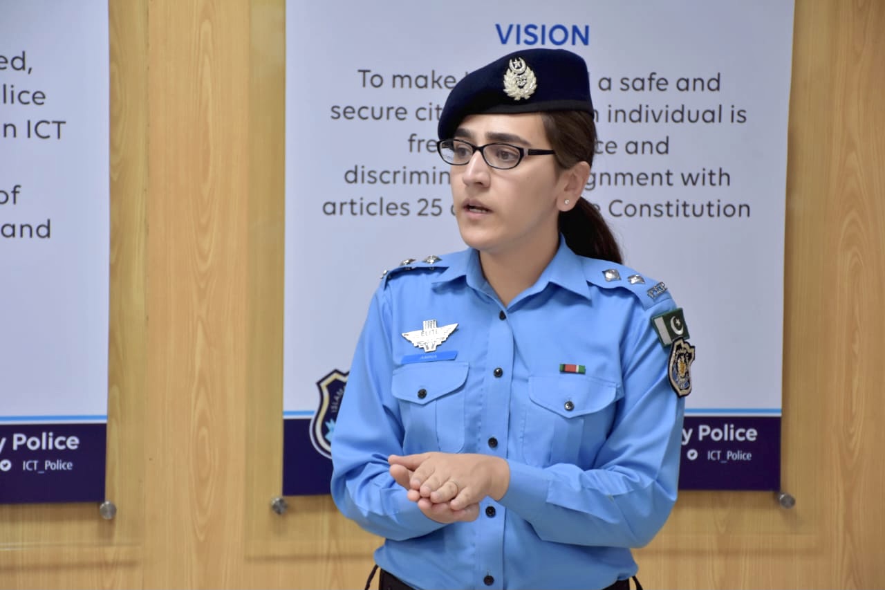 Amna Baig in the police uniform