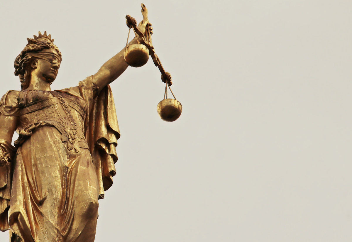 Statue of the goddess of justice